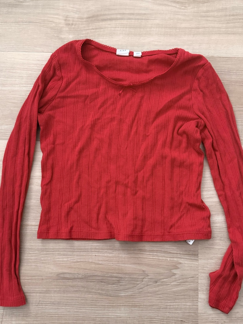 Red pointelle bow Gap long sleeve